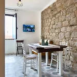 דירה La Casa Di Nonna Pietra באוני