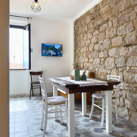 דירה La Casa Di Nonna Pietra באוני