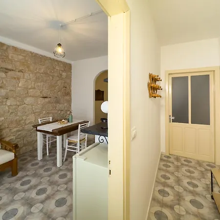 דירה La Casa Di Nonna Pietra באוני